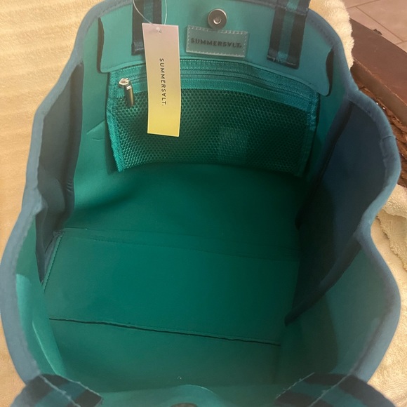 Summersalt Neoprene Tote - Picture 5 of 6